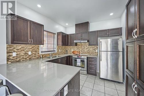 2524 Secreto Drive, Oshawa (Windfields), ON - Indoor Photo Showing Kitchen With Double Sink With Upgraded Kitchen