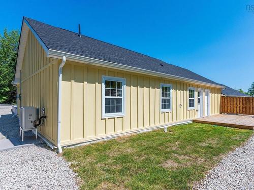 11 Lions Club Road, Fox Point, NS 