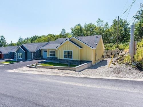 11 Lions Club Road, Fox Point, NS 