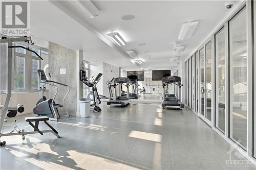 Multiple areas in which to work out - 201 Parkdale Avenue Unit#1204, Ottawa, ON - Indoor Photo Showing Gym Room