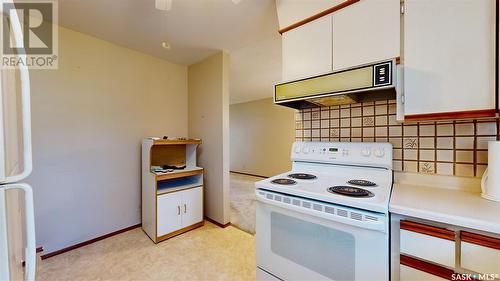 56 Atchison Crescent, Regina, SK - Indoor Photo Showing Kitchen