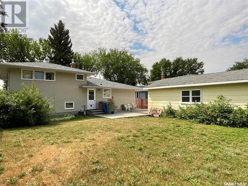 56 Atchison Crescent, Regina, SK - Outdoor