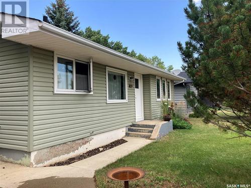 518 1St Street E, Lafleche, SK - Outdoor