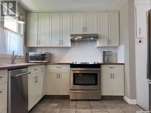 518 1St Street E, Lafleche, SK - Indoor Photo Showing Kitchen