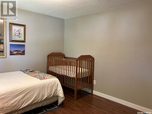 518 1St Street E, Lafleche, SK - Indoor Photo Showing Bedroom