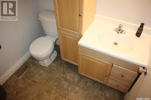 522 Upland Drive, Regina, SK - Indoor Photo Showing Bathroom