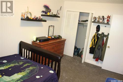 522 Upland Drive, Regina, SK - Indoor Photo Showing Bedroom