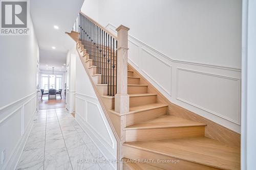 132 Hilts Drive, Richmond Hill, ON - Indoor Photo Showing Other Room