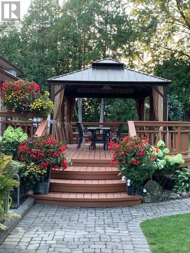 550 Mount Albert Road, East Gwillimbury, ON - Outdoor With Deck Patio Veranda With Backyard