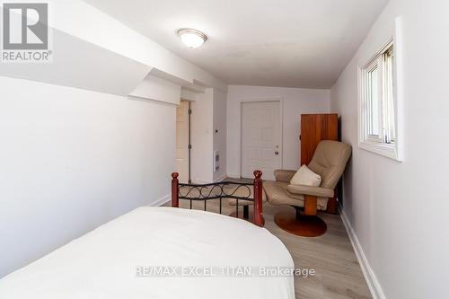 278 Pasadena Drive, Georgina, ON - Indoor Photo Showing Bedroom