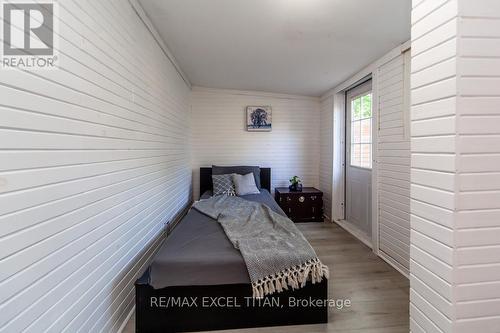 278 Pasadena Drive, Georgina, ON - Indoor Photo Showing Bedroom