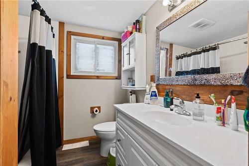 2848 Teresa Drive, Fort Erie, ON - Indoor Photo Showing Bathroom