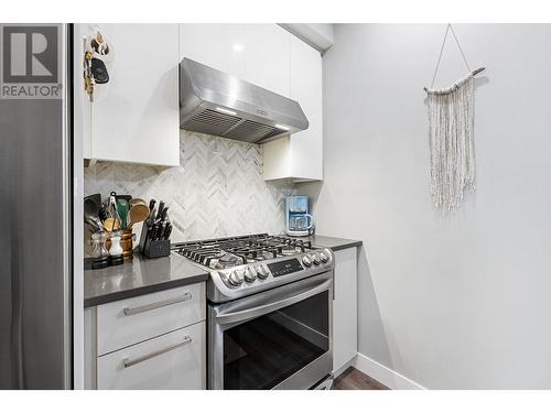 1883 Water Street Unit# 208, Kelowna, BC - Indoor Photo Showing Kitchen