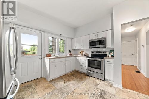 1 Seneca Road, Peterborough (Northcrest), ON - Indoor Photo Showing Kitchen