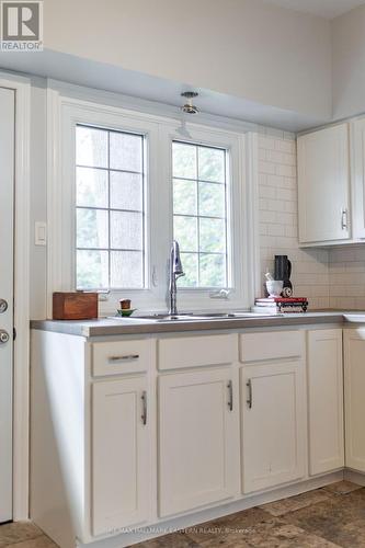 1 Seneca Road, Peterborough (Northcrest), ON - Indoor Photo Showing Kitchen With Double Sink