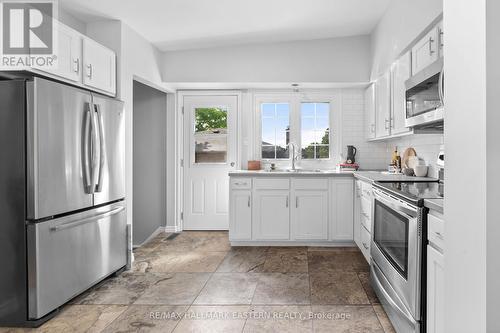 1 Seneca Road, Peterborough (Northcrest), ON - Indoor Photo Showing Kitchen