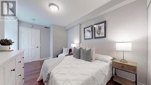 302 - 280 Donlands Avenue, Toronto (Danforth Village-East York), ON - Indoor Photo Showing Bedroom