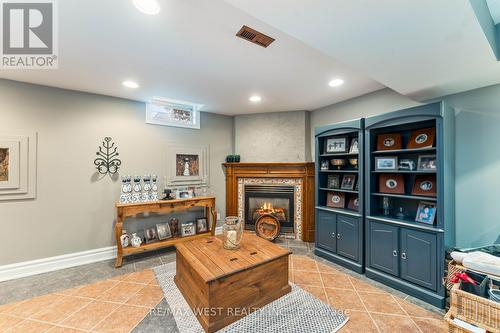 131 Cherokee Drive, Vaughan, ON - Indoor With Fireplace