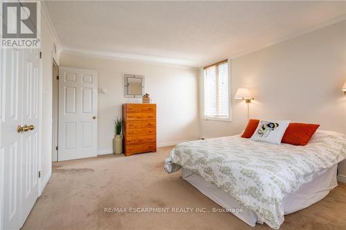 305 - 150 Wilson Street W, Hamilton (Ancaster), ON - Indoor Photo Showing Bedroom