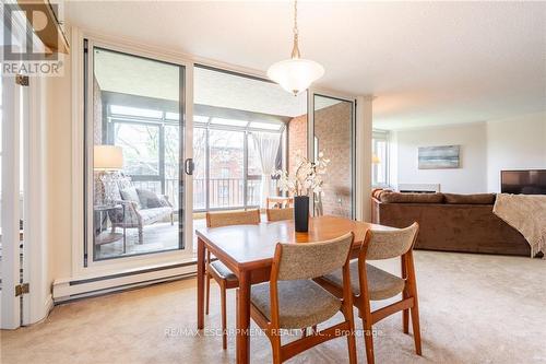 305 - 150 Wilson Street W, Hamilton (Ancaster), ON - Indoor Photo Showing Dining Room