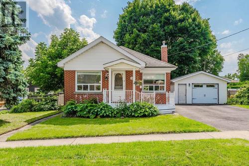 10 Rosewood Avenue, Guelph (Onward Willow), ON - Outdoor