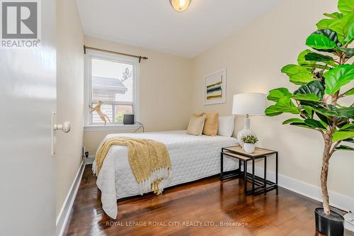 10 Rosewood Avenue, Guelph (Onward Willow), ON - Indoor Photo Showing Bedroom