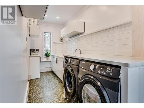 5555 Stubbs Road, Lake Country, BC - Indoor Photo Showing Laundry Room