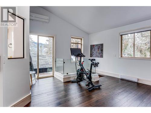 5555 Stubbs Road, Lake Country, BC - Indoor Photo Showing Gym Room