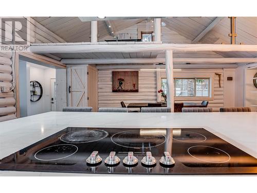 5555 Stubbs Road, Lake Country, BC - Indoor Photo Showing Kitchen