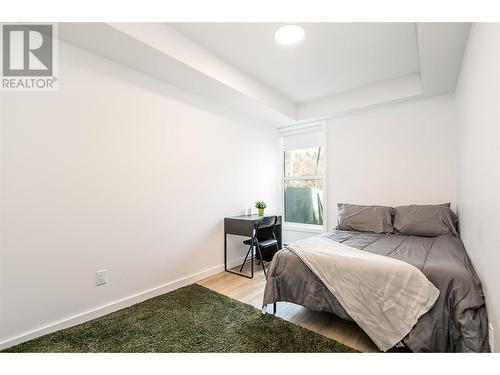 685 Boynton Place Unit# 33, Kelowna, BC - Indoor Photo Showing Bedroom