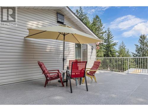 10736 Pinecrest Road, Vernon, BC - Outdoor With Exterior