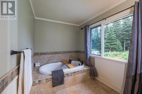 12345 N Kelly Road, Prince George, BC - Indoor Photo Showing Bathroom