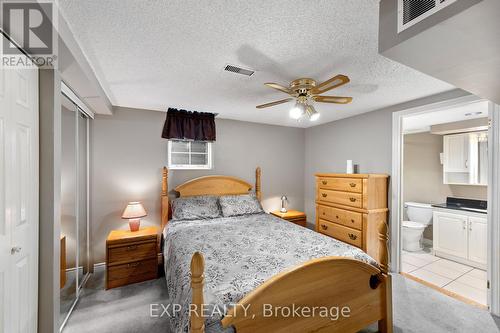 59 Glen Dhu Drive, Whitby (Rolling Acres), ON - Indoor Photo Showing Bedroom