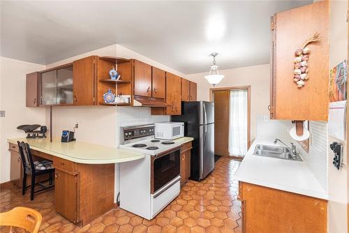 14 Calvert Avenue, Hamilton, ON - Indoor Photo Showing Kitchen With Double Sink