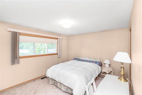 14 Calvert Avenue, Hamilton, ON - Indoor Photo Showing Bedroom