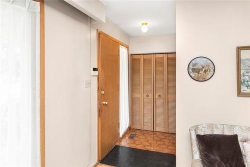 14 Calvert Avenue, Hamilton, ON - Indoor Photo Showing Other Room