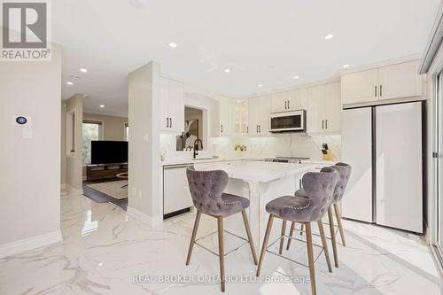 71 Lavender Place, Vaughan, ON - Indoor Photo Showing Kitchen With Upgraded Kitchen