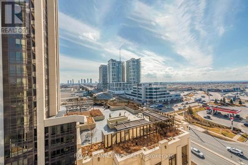 1007 - 9085 Jane Street, Vaughan, ON - Outdoor With View