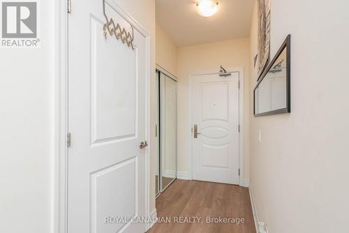 1007 - 9085 Jane Street, Vaughan, ON - Indoor Photo Showing Other Room