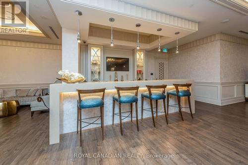 1007 - 9085 Jane Street, Vaughan, ON - Indoor Photo Showing Dining Room