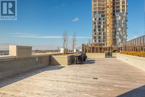 1007 - 9085 Jane Street, Vaughan, ON - Outdoor