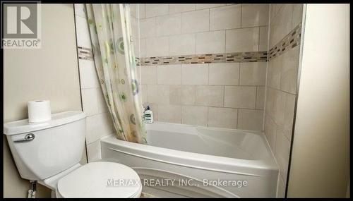 19 Valloncliffe Road, Markham (Bayview Glen), ON - Indoor Photo Showing Bathroom