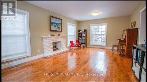 19 Valloncliffe Road, Markham (Bayview Glen), ON - Indoor With Fireplace