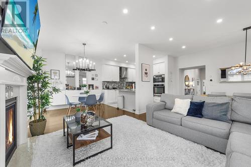 3895 Leonardo Street, Burlington (Alton), ON - Indoor Photo Showing Living Room