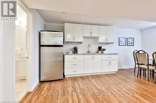 225 Andrews Trail, Milton (Clarke), ON - Indoor Photo Showing Kitchen