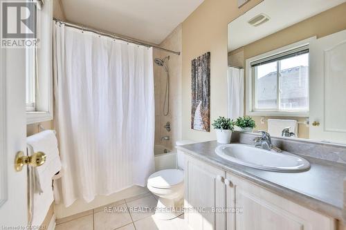 225 Andrews Trail, Milton (Clarke), ON - Indoor Photo Showing Bathroom