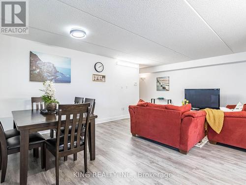 310 - 1350 Main Street E, Milton (Dempsey), ON - Indoor Photo Showing Dining Room