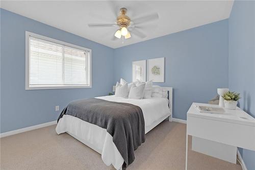 5646 Roseville Court, Burlington, ON - Indoor Photo Showing Bedroom