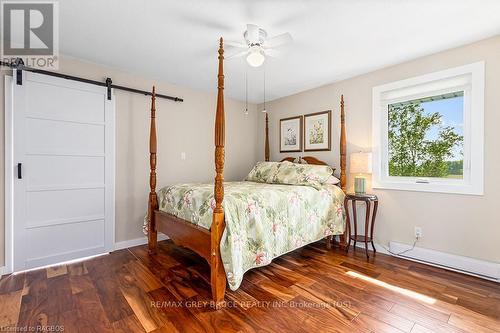 15 Isthmus Bay Road, Northern Bruce Peninsula, ON - Indoor Photo Showing Bedroom