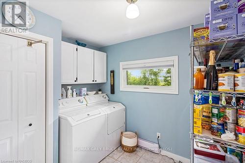 15 Isthmus Bay Road, Northern Bruce Peninsula, ON - Indoor Photo Showing Laundry Room